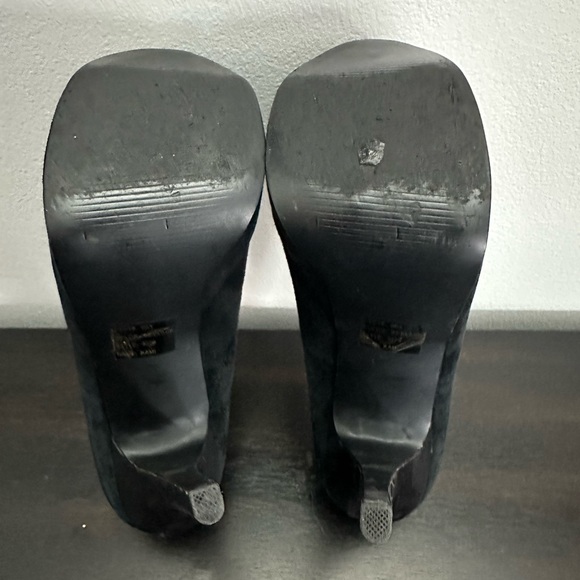 High heels - Picture 5 of 8